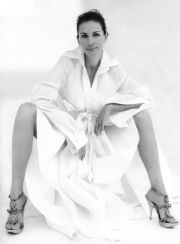 Julia Roberts a gambe aperte