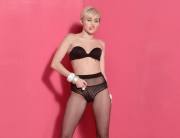 Slip neri su collant neri