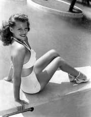 Rita Hayworth pin-up girl