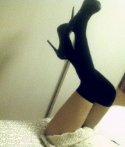 Le lunghe gambe di Miss Aprile