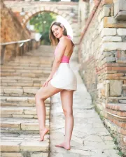 Anastazja a piedi nudi