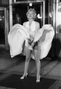 posa marilyn