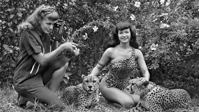 Bunny Yeager e Betty Page