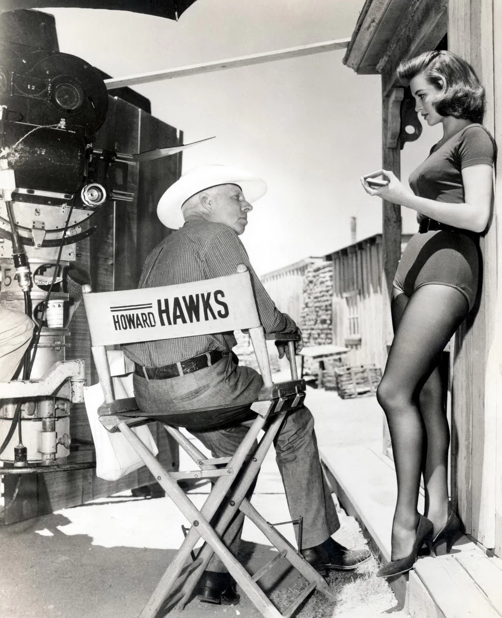Angie Dickinson con Howard Hawks
