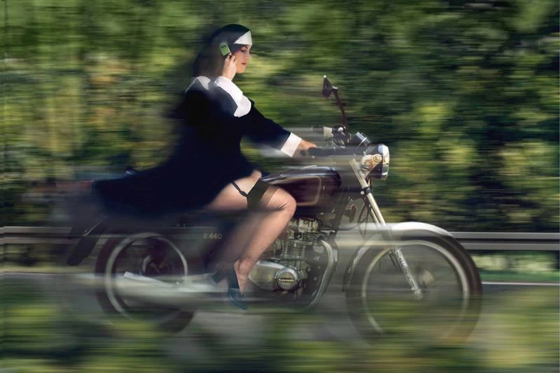 Suora con le calze Suora con le calze