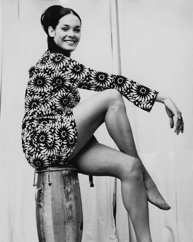 Martine Beswick 05 Martine Beswick 05